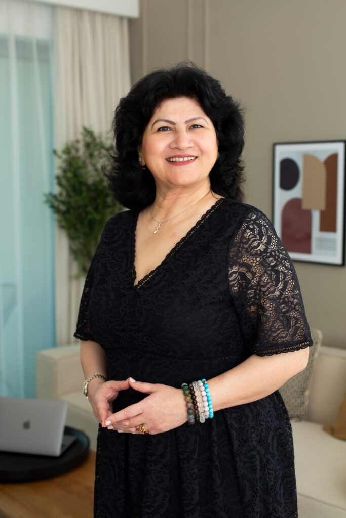 Best life coach in Dubai, Anita Raina, Anita Kaul Atmaanaan.